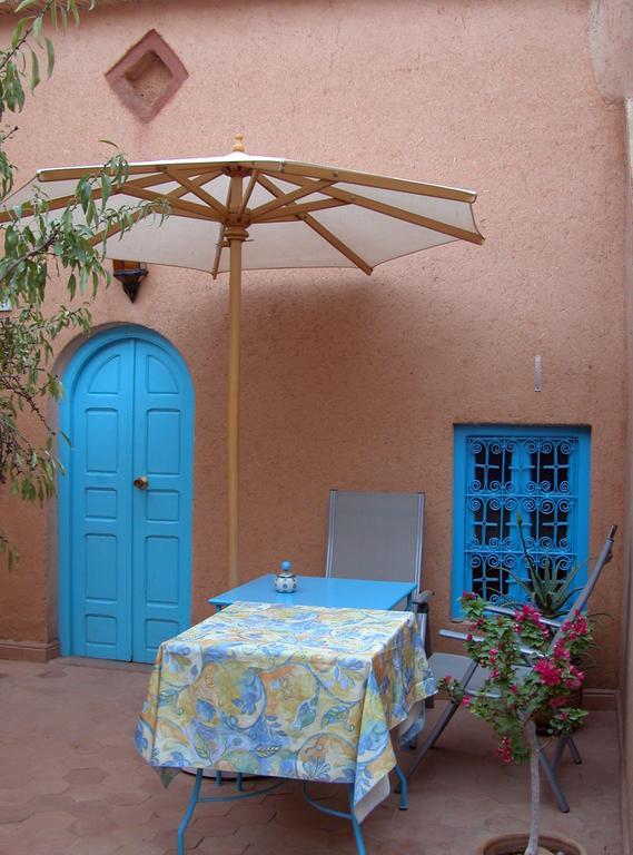 Kasbah Iswan Bed and Breakfast Kelaat-M'Gouna Exteriör bild