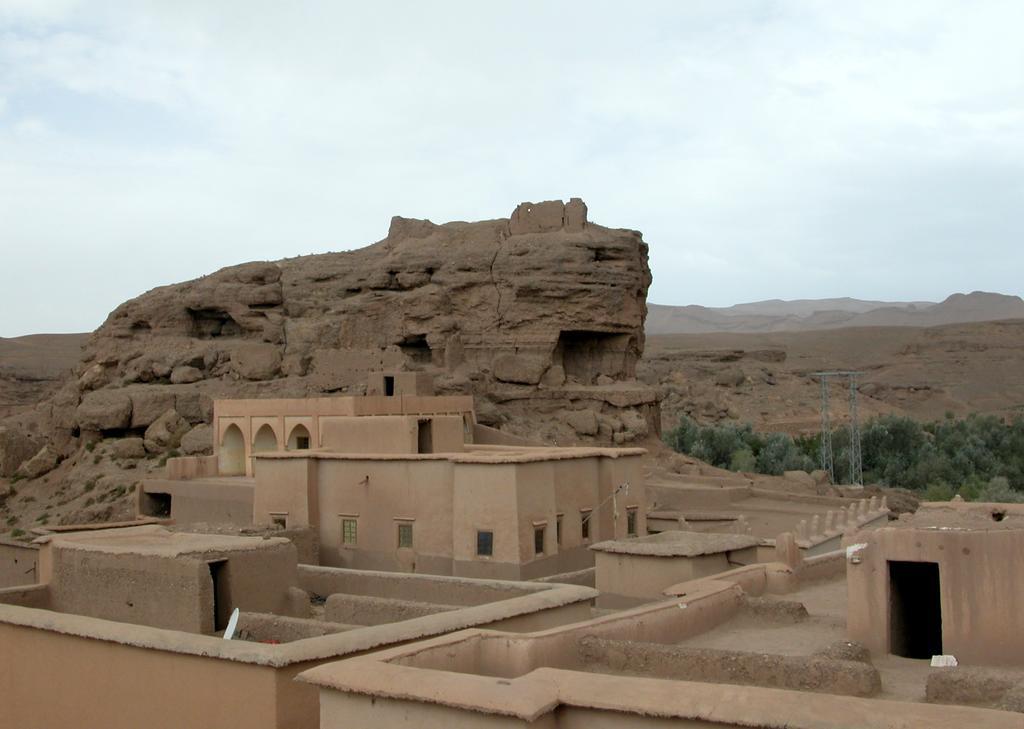 Kasbah Iswan Bed and Breakfast Kelaat-M'Gouna Exteriör bild