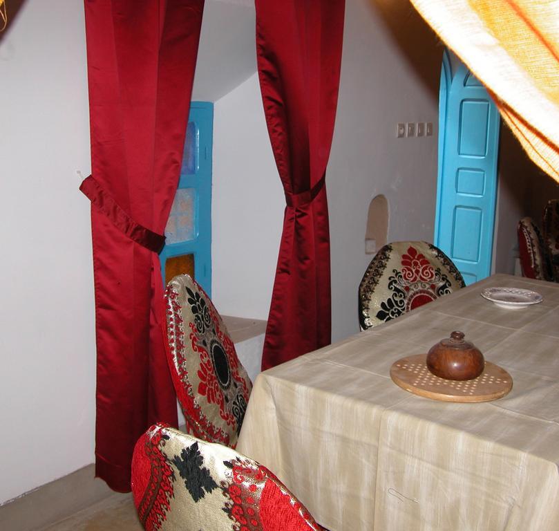 Kasbah Iswan Bed and Breakfast Kelaat-M'Gouna Exteriör bild