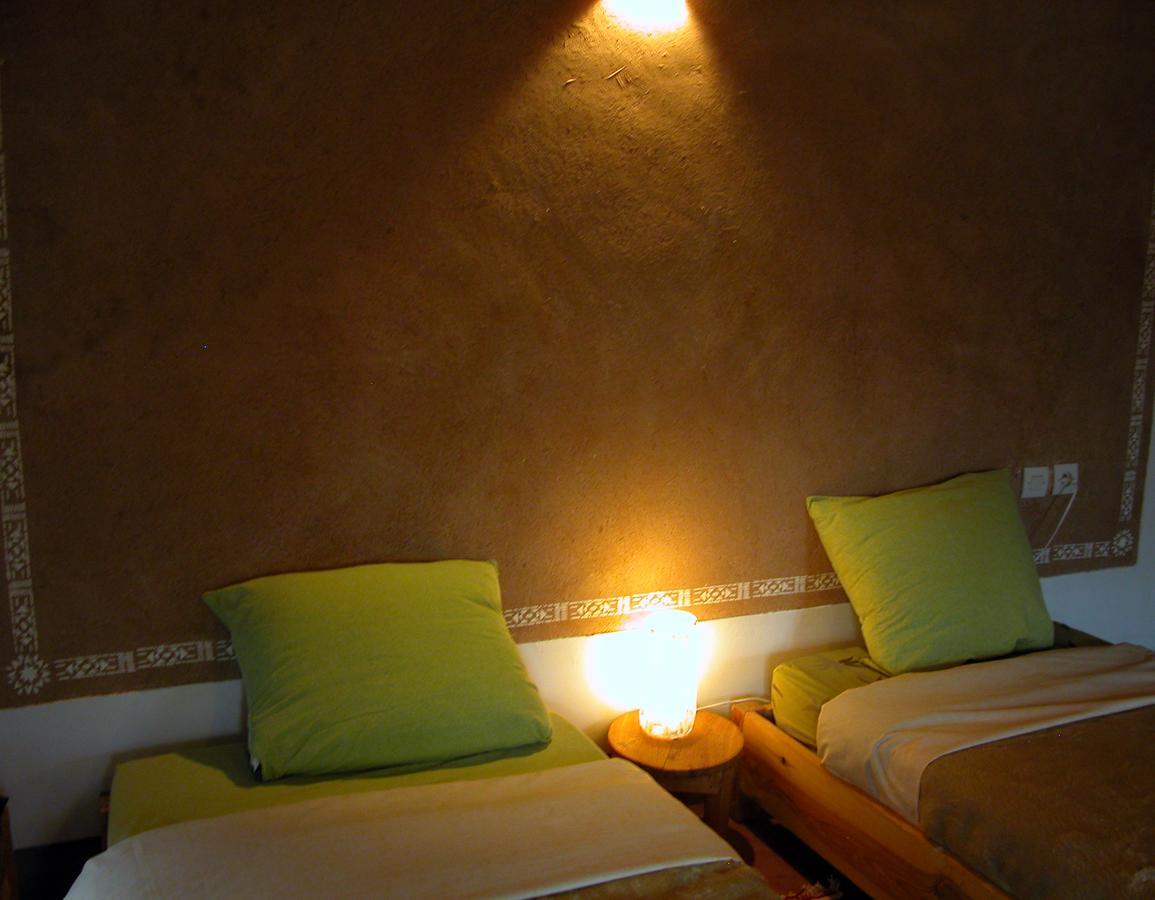 Kasbah Iswan Bed and Breakfast Kelaat-M'Gouna Exteriör bild